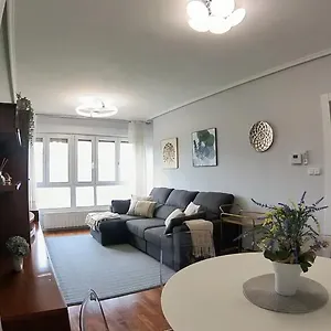  Apartamento Maravillosa Ubicacion Junto Al Mar Con Garaje